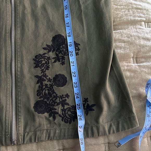 Venus Military-Style Jacket - Picture 10 of 10